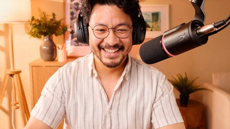 HyperX-FlipCast-02.jpeg
