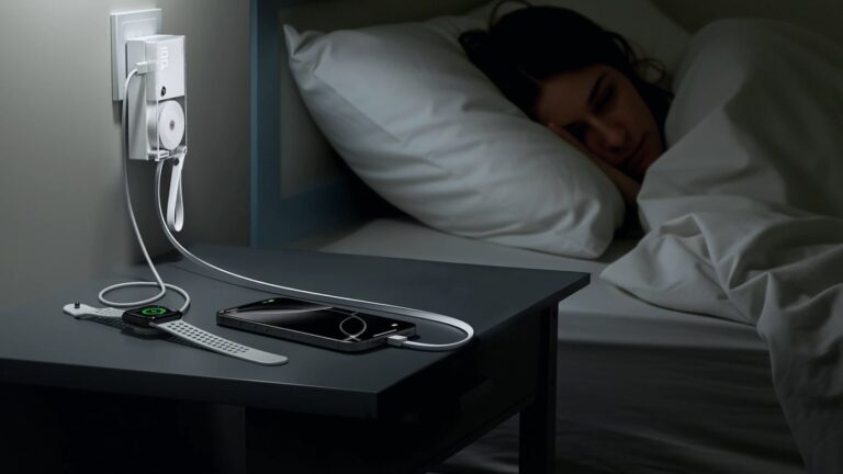 SHARGE-Retractable-3-in-1-Power-Bank-01.jpg