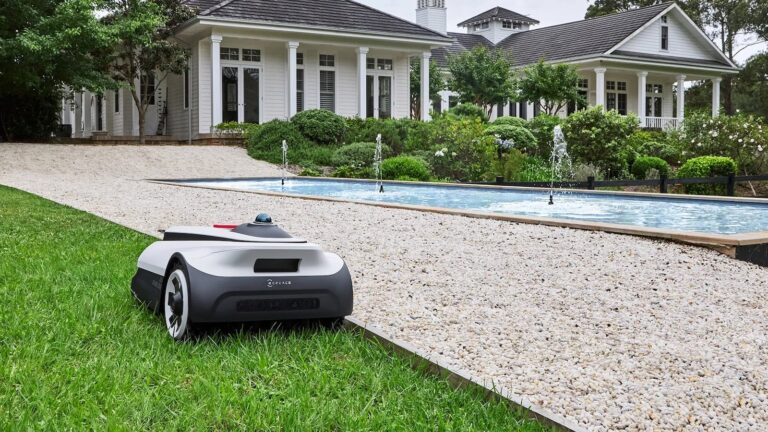 ECOVACS-Goat-A300-LiDAR-Lawn-Mower-01.jpg