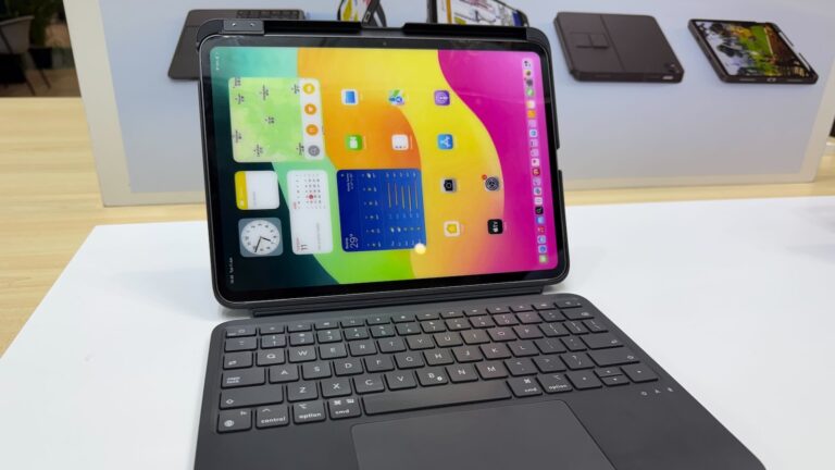 ESR-Flex-Keyboard-Case-for-iPad-01.jpg