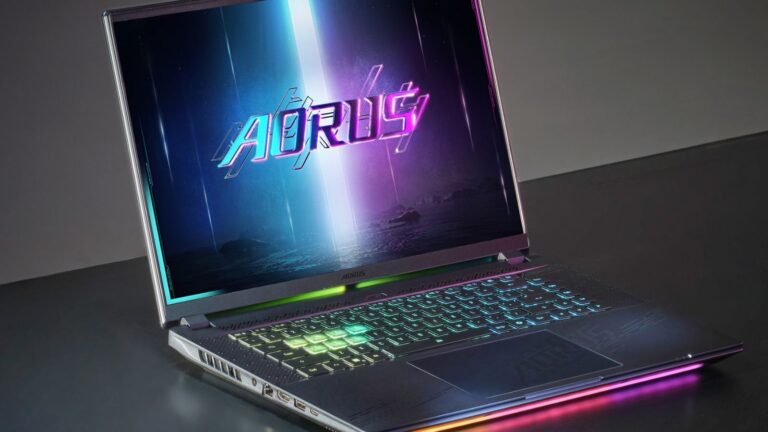GIGABYTE-AORUS-Master-18-04.jpg