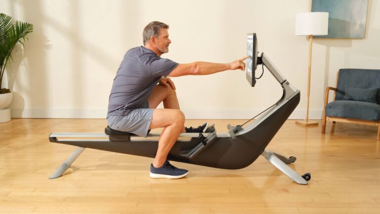 Hydrow-Arc-Rower-02.jpg