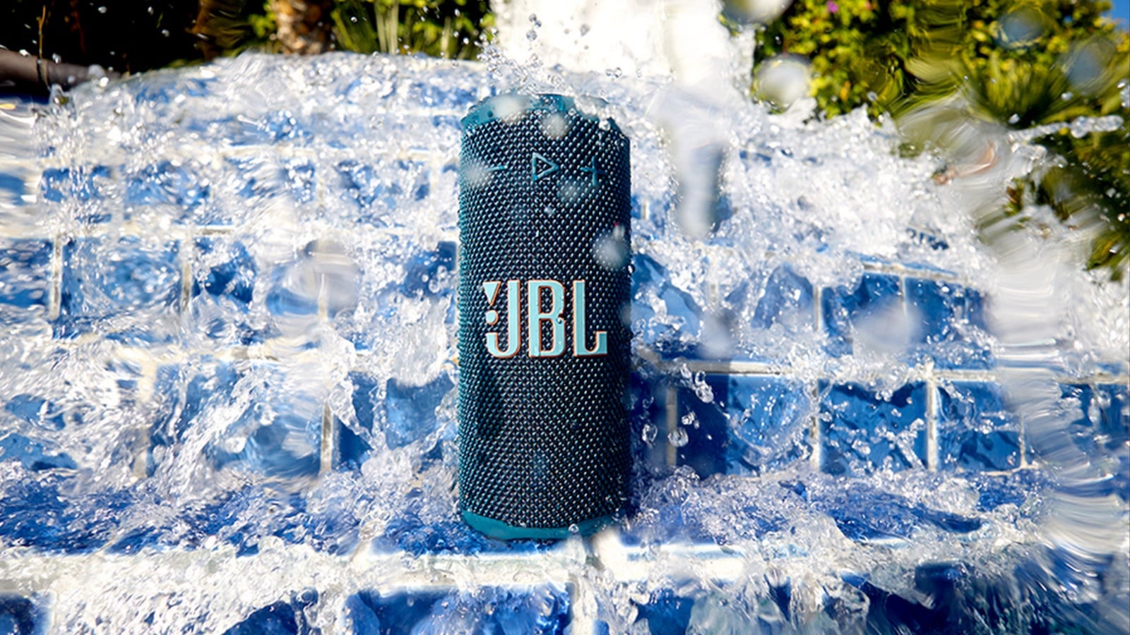 JBL-Grip-Bluetooth-Speaker-01.jpg