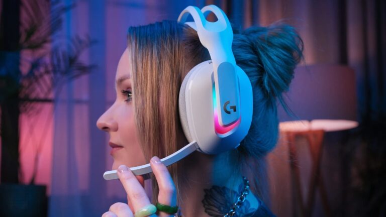 Logitech-Astro-A20-X-02.jpg