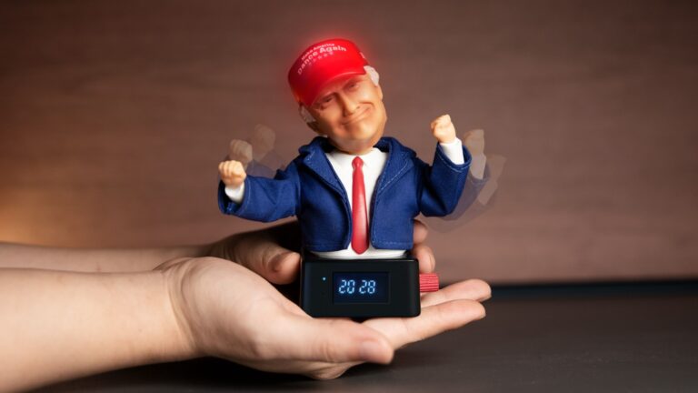 MADA-Voice-Activated-Bobblehead-01.jpeg