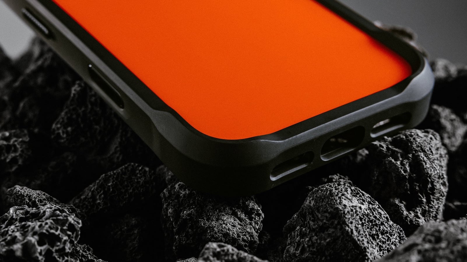 Nomad-Rugged-Case-for-iPhone-17-01.jpg
