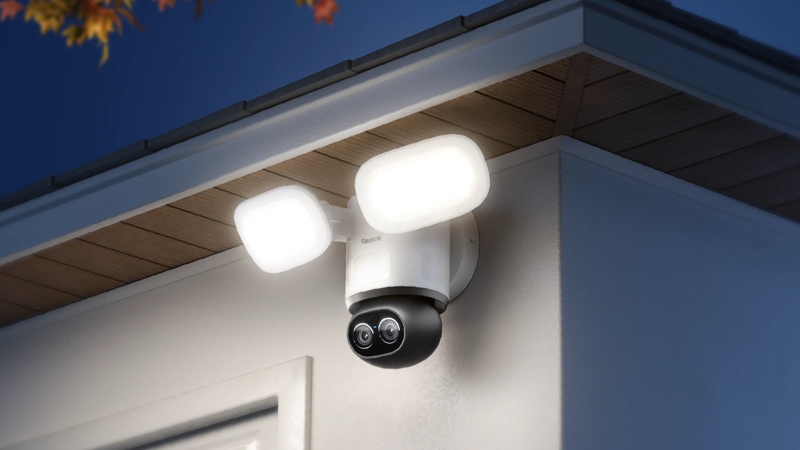 Reolink-TrackFlex-Floodlight-Wi-Fi-03.jpg