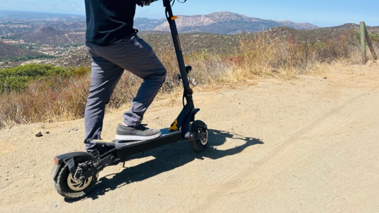 Ausom-L1-Electric-Scooter-01.jpg