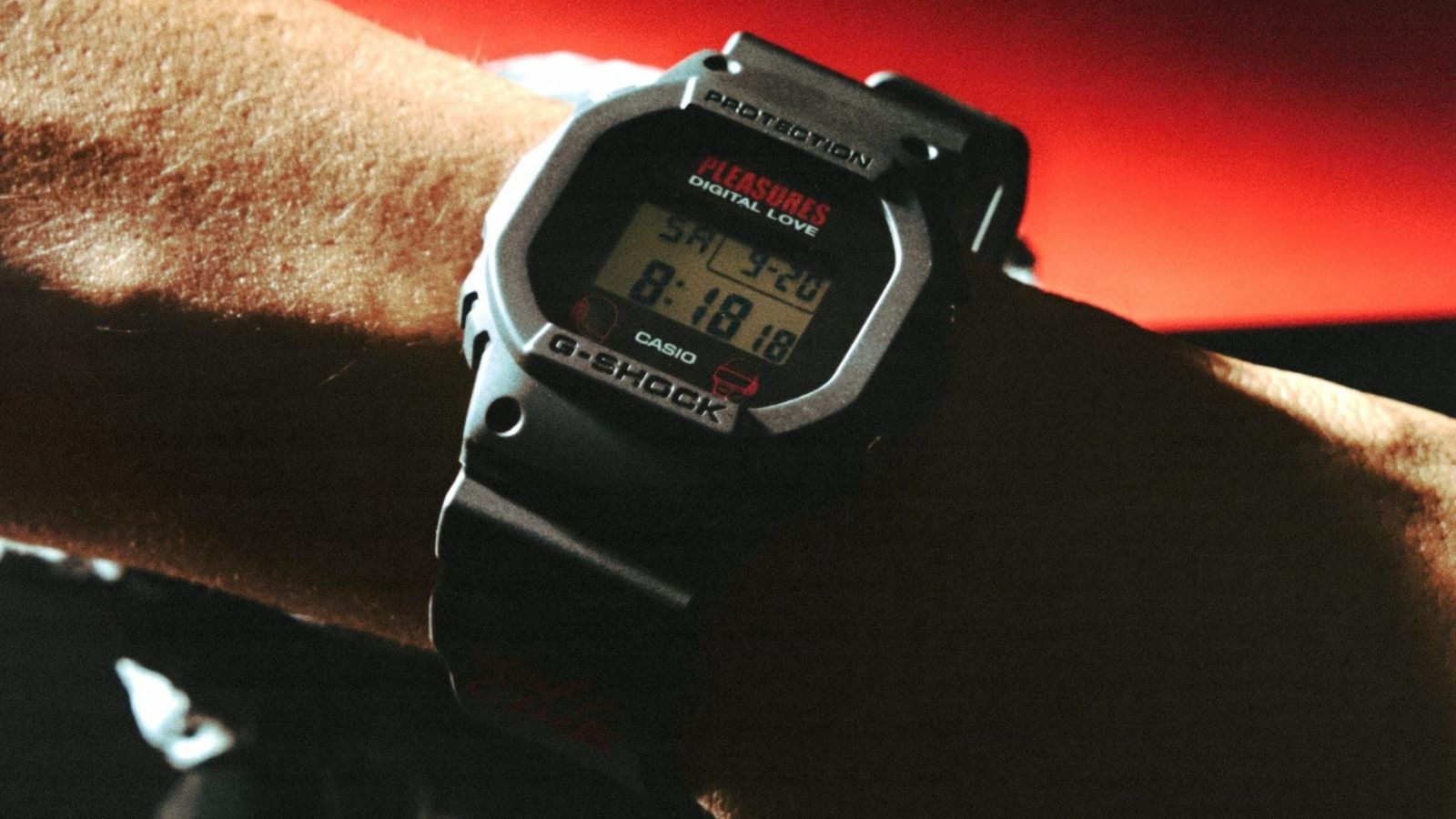 Casio-G-Shock-DW5600PDP251-01.jpg