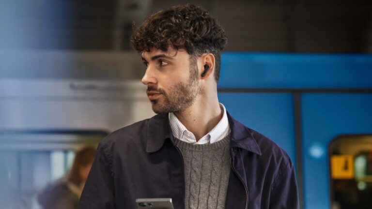 Dell-Pro-Plus-Earbuds-01.jpg