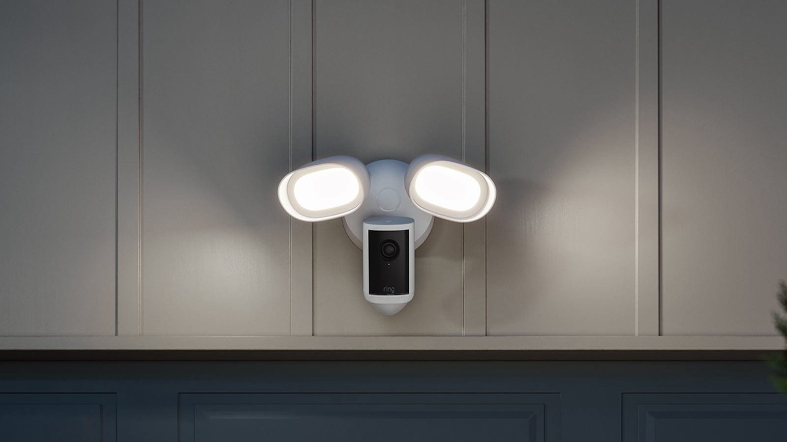 Ring-Floodlight-Cam-Wired-Pro-01.jpg