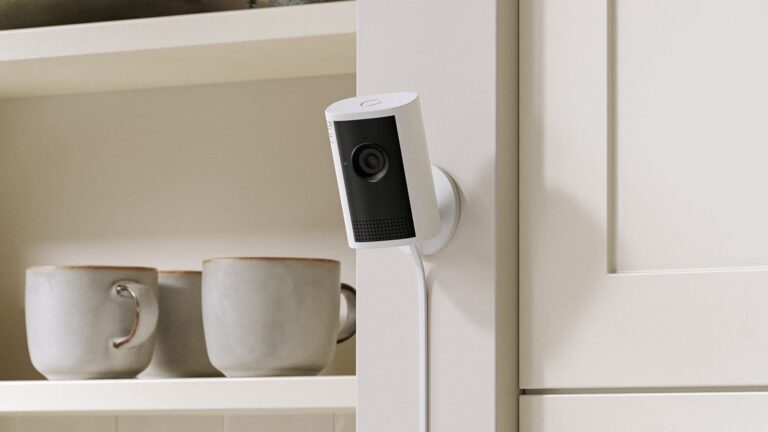 Ring-Indoor-Cam-Plus-01.jpg