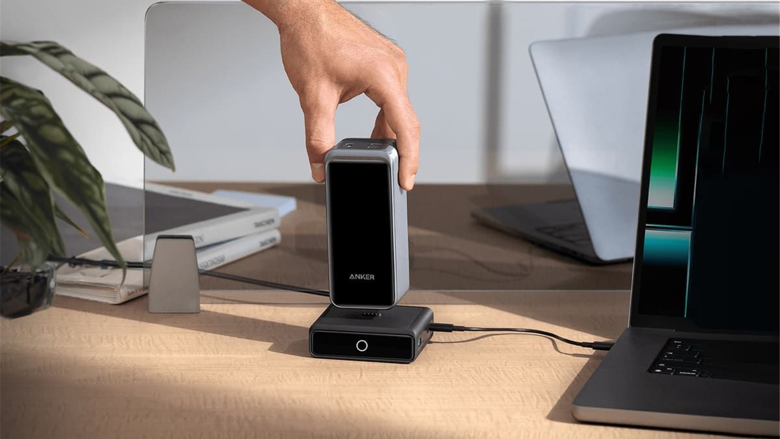 Anker-Prime-Charging-Base-02.jpg