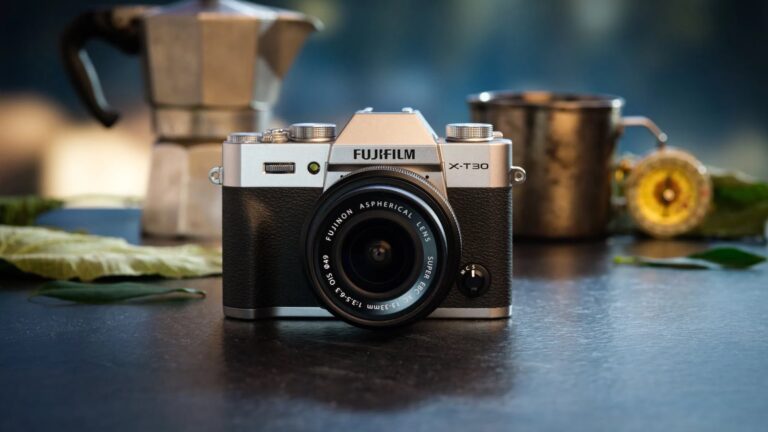 FUJIFILM-X-T30-III-01.jpg