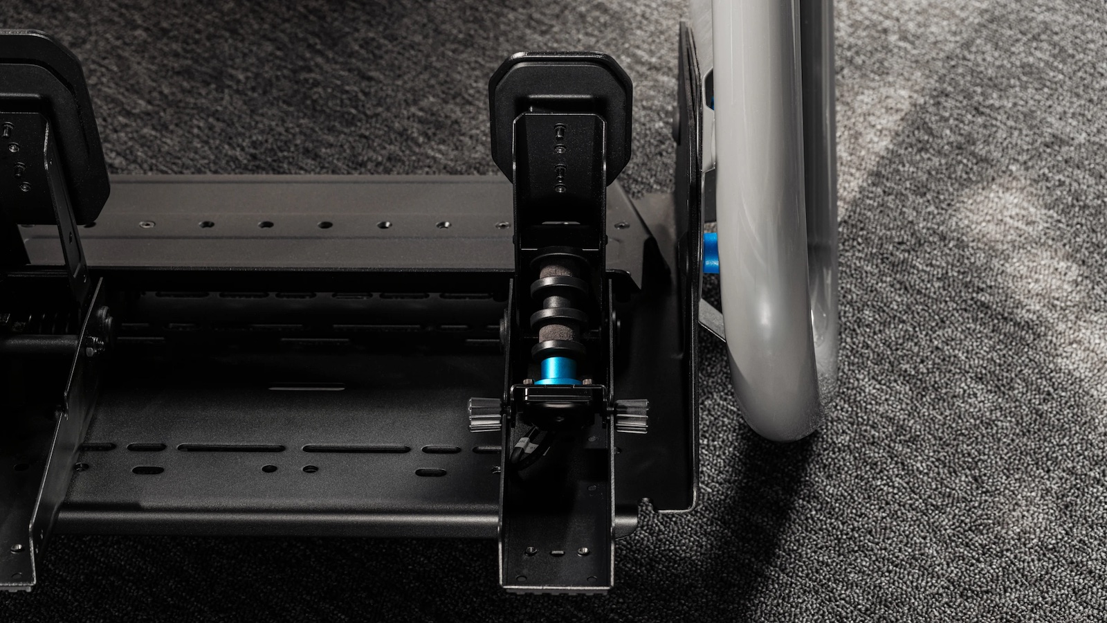 Logitech-G-RS-Pedals-01.jpg