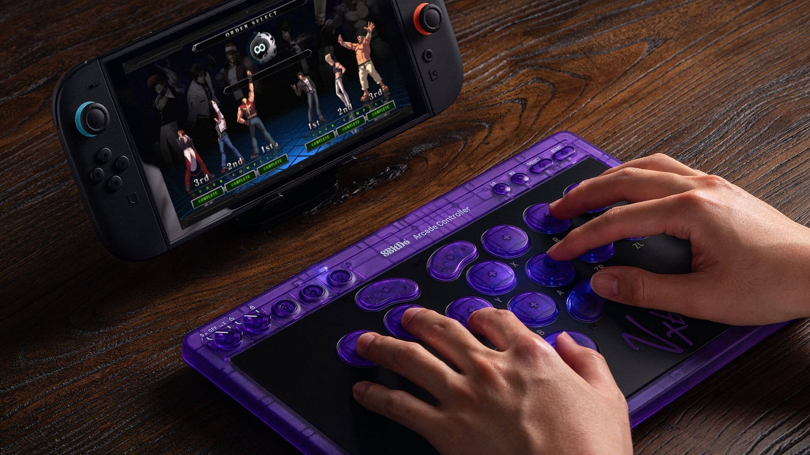 8BitDo-Arcade-Controller-Transparent-Purple-Signature-Edition-02.jpg