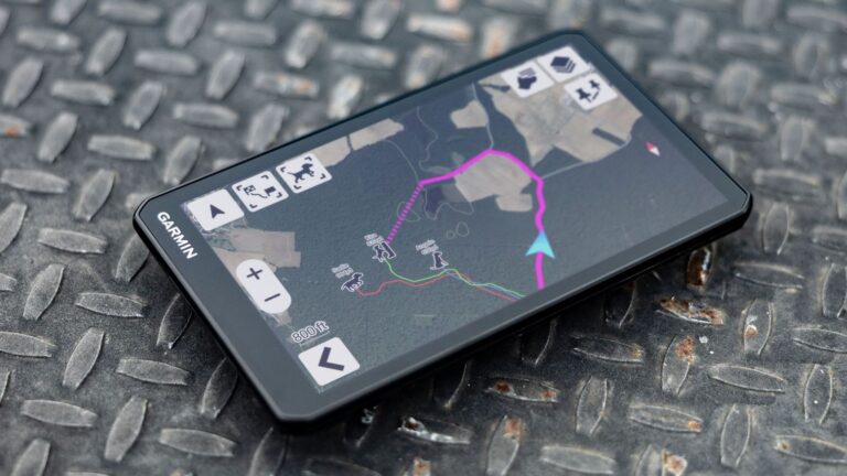 Garmin-DriveTrack-72-01.jpg