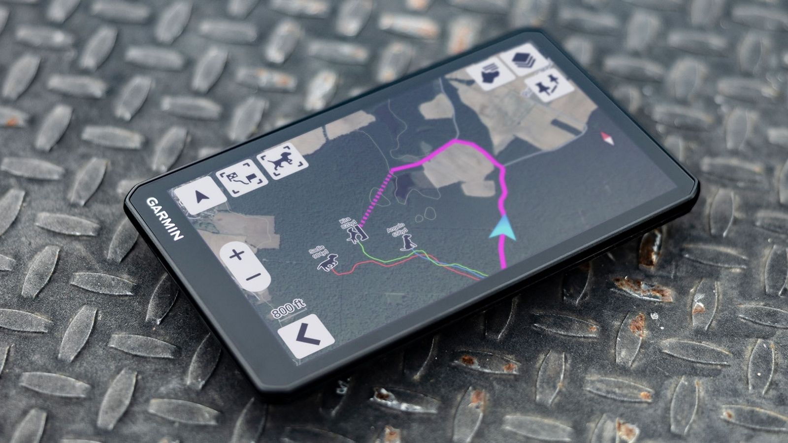 Garmin-DriveTrack-72-01.jpg