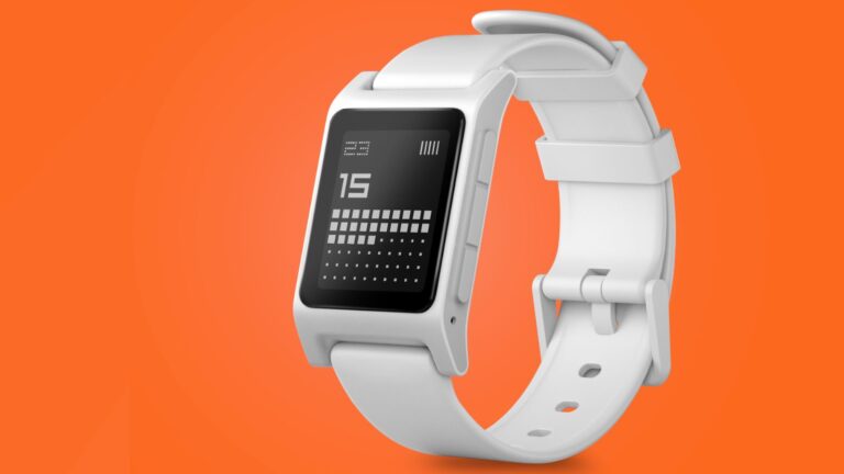 Pebble-2-Duo-001.jpg