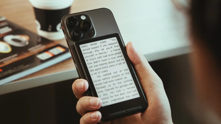 Xteink-X4-Magnetic-Back-eReader-01.jpg