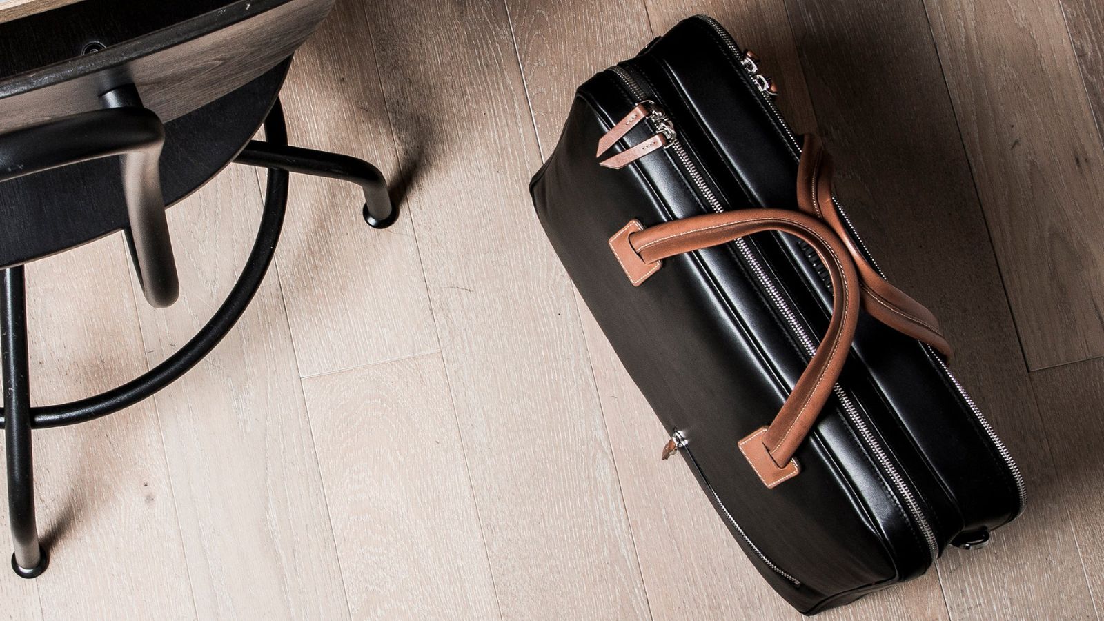 36-hr-Leather-Briefcase-lundi-BELLECOURT-01.jpg