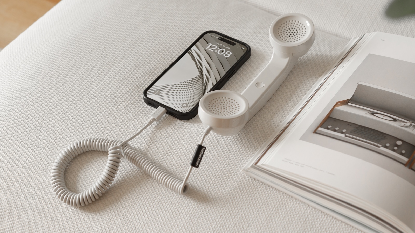 Native-Union-POP-Phone-USB-C-Handset-01.jpg