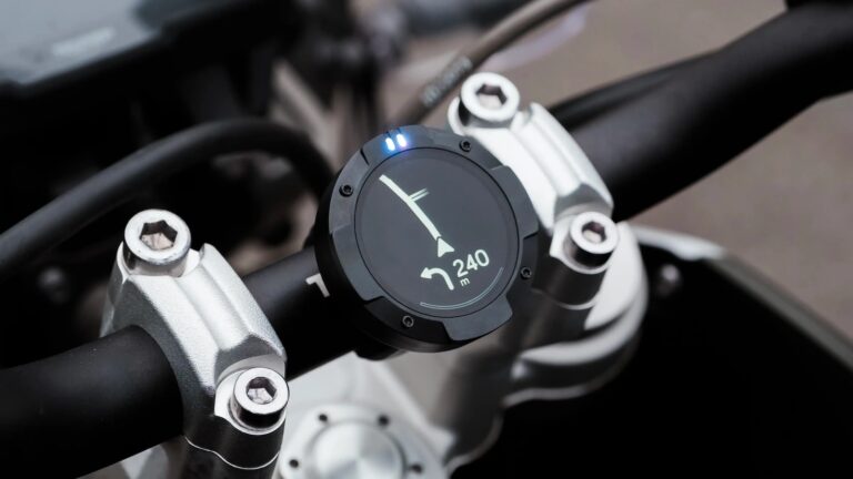 Beeline-Moto-II-Motorcycle-GPS-Tracker-01.jpeg