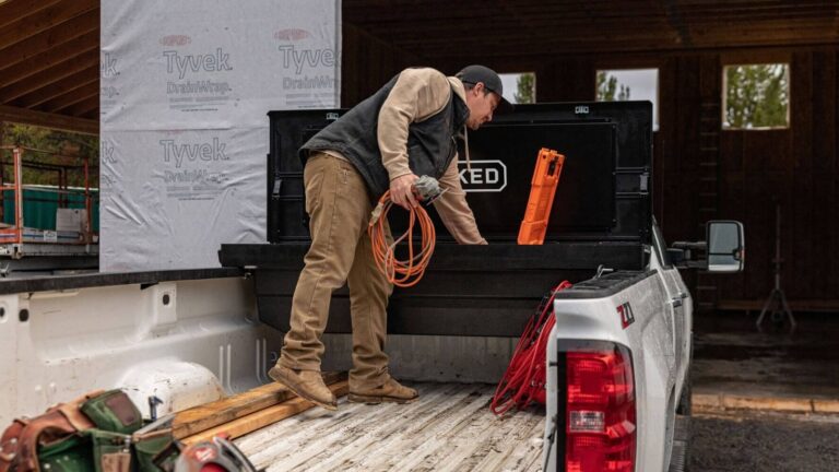DECKED-Tool-Box-01.jpg
