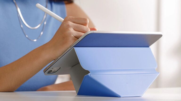 Moft-Dynamic-Folio-Case-01.jpg