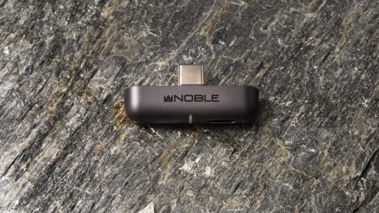 Noble-Sceptre-Bluetooth-Audio-Dongle-07-1.jpg