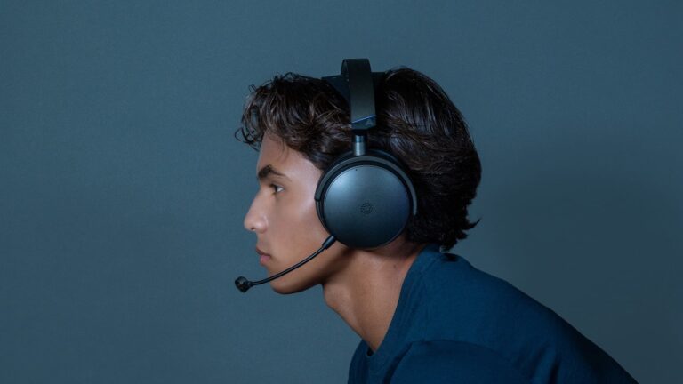 Audeze-Maxwell-2-01.jpg