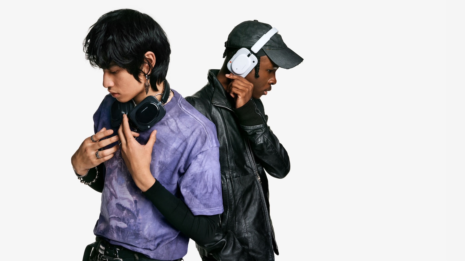 Nothing-Headphone-a-02.jpeg