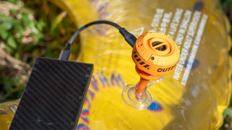OUTZAC-PICO-PUMP-02.jpg