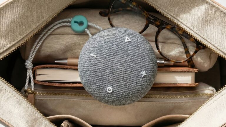 SNOOZ-Go-2-Portable-White-Noise-Machine-01.jpg