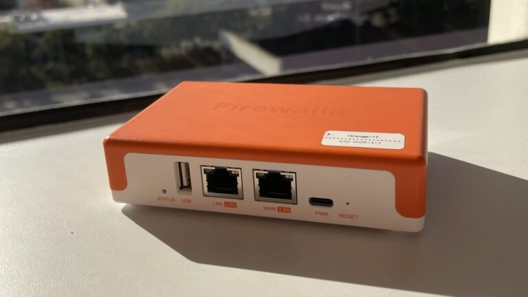 Firewalla-Orange-01.jpeg