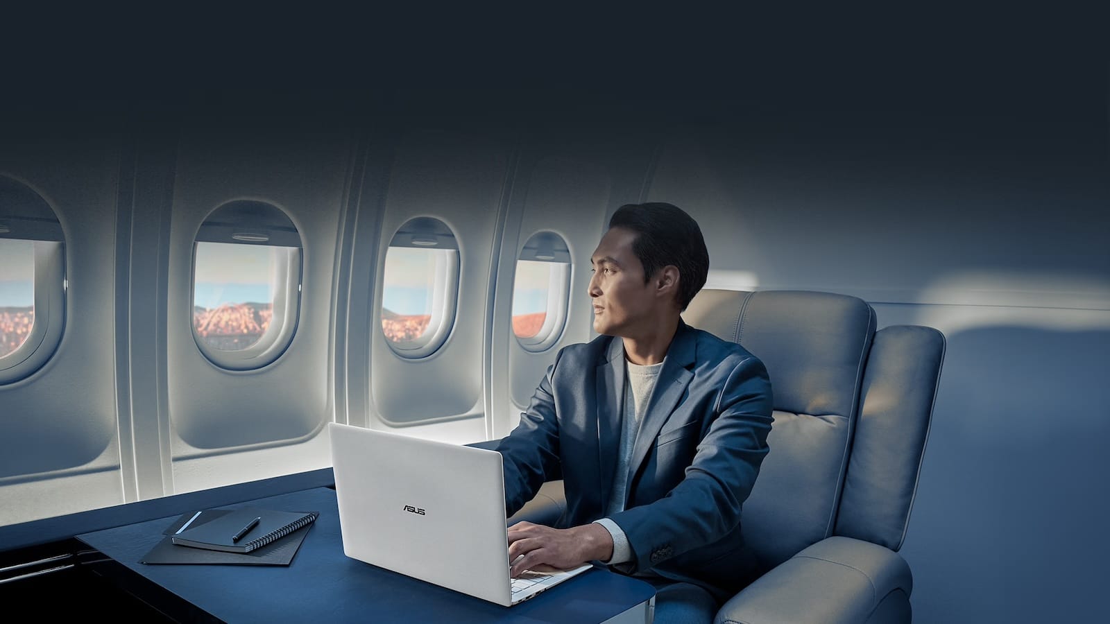 ASUS-ExpertBook-Ultra-01.jpg