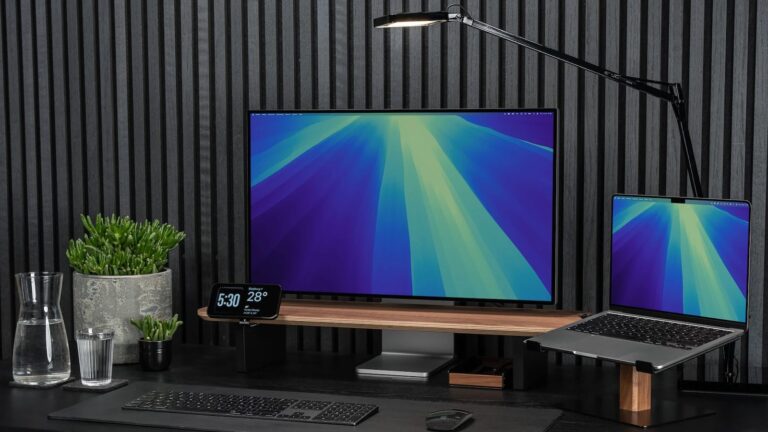 BALOLO-Laptop-Stand-01.jpg