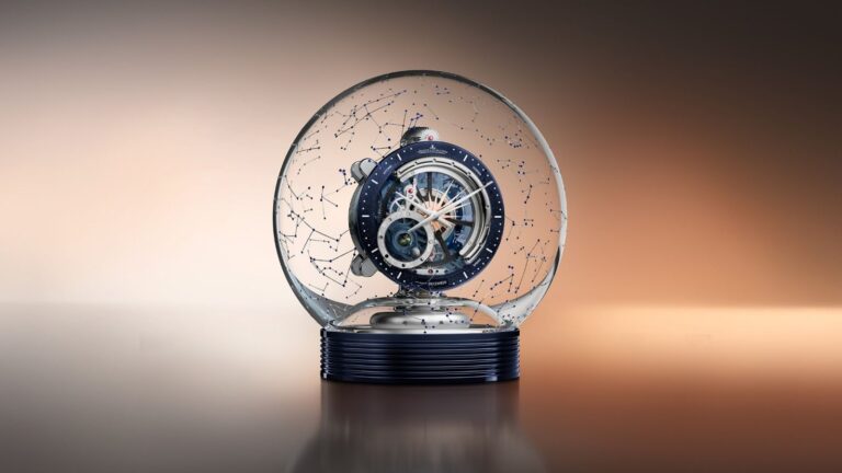 Jaeger-LeCoultre-Atmos-Tellurium-Calibre-590-by-Marc-Newson-03.jpg