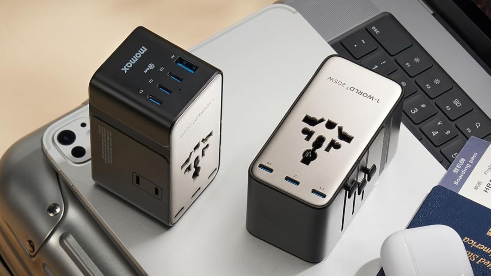 Momax-9-in-1-High-Power-Universal-Travel-Adapter-01.jpg