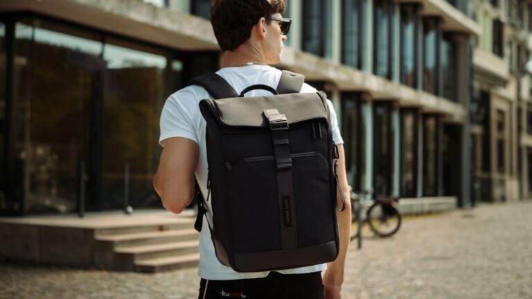 Nayo-Smart-Herman-Pro-Half-Roll-Top-Backpack-01.jpg