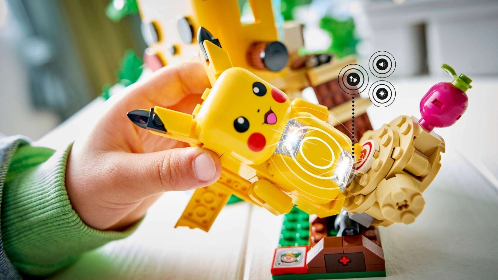 LEGO-SMART-Play-Training-House-with-Pikachu-72164-03.jpg