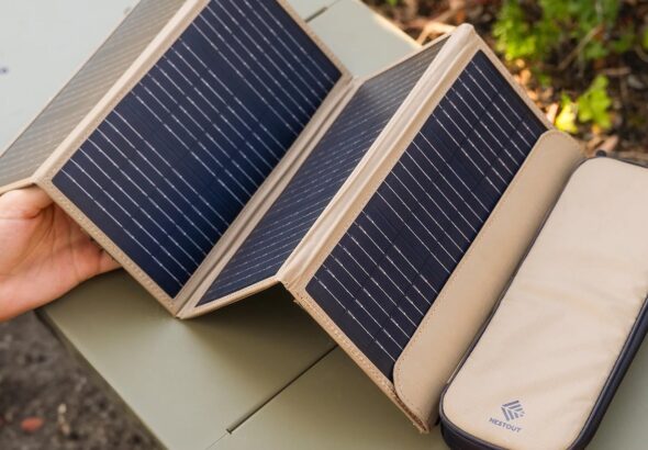 Nestout-4-Panel-Solar-Charger-V2-01.jpg