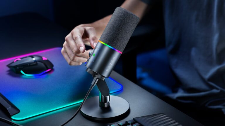Razer-Seiren-V3-Pro-01.jpg
