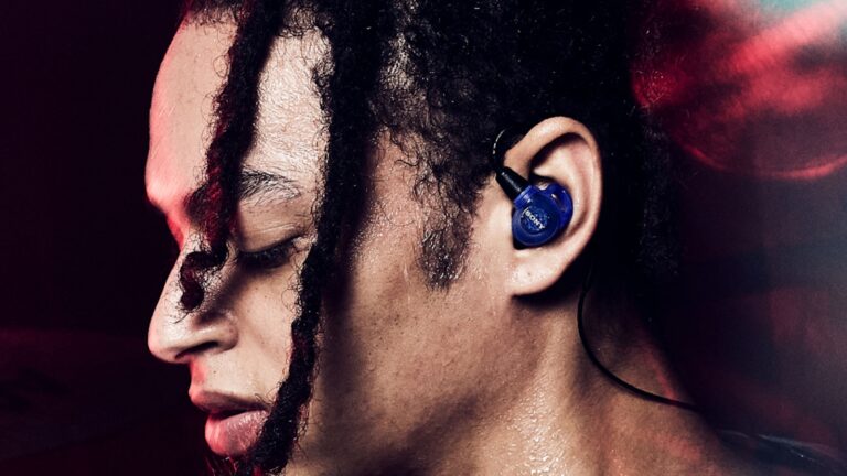 Sony-IER-M500-In-Ear-Monitor-Earphones-01.jpg