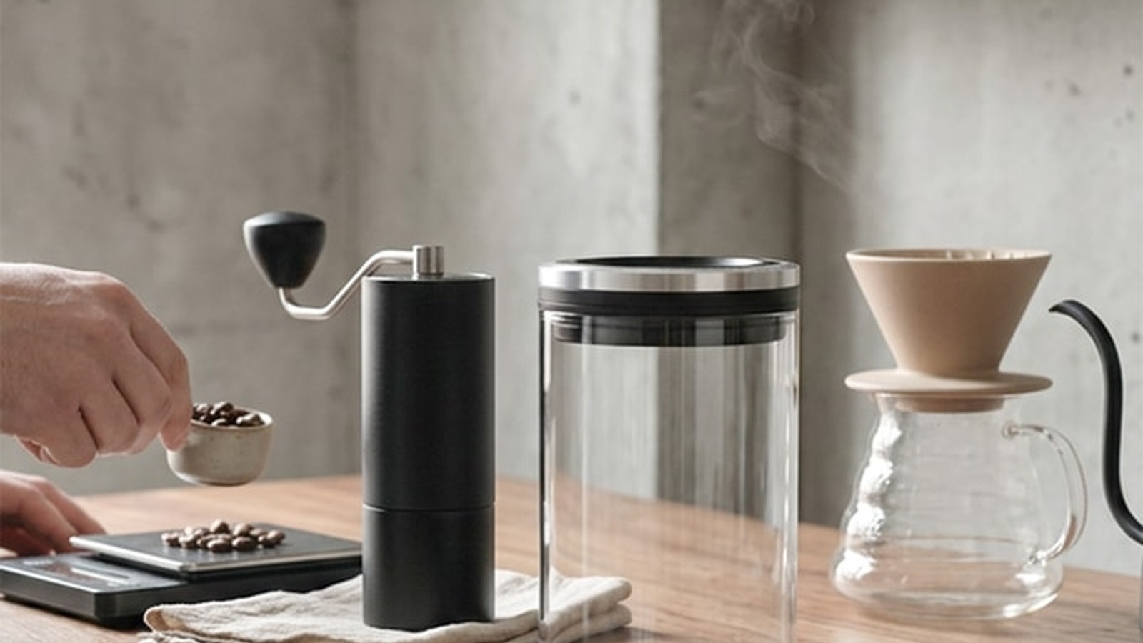blackbird-coffee-vacuum-canister-01.jpg