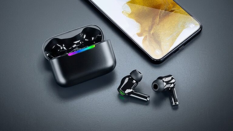 razer-hammerhead-v3-x-hyperspeed-gaming-earbuds-01.jpg