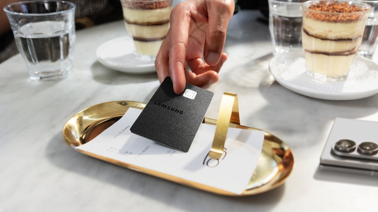 samsung-galaxy-card-credit-card-01.jpg